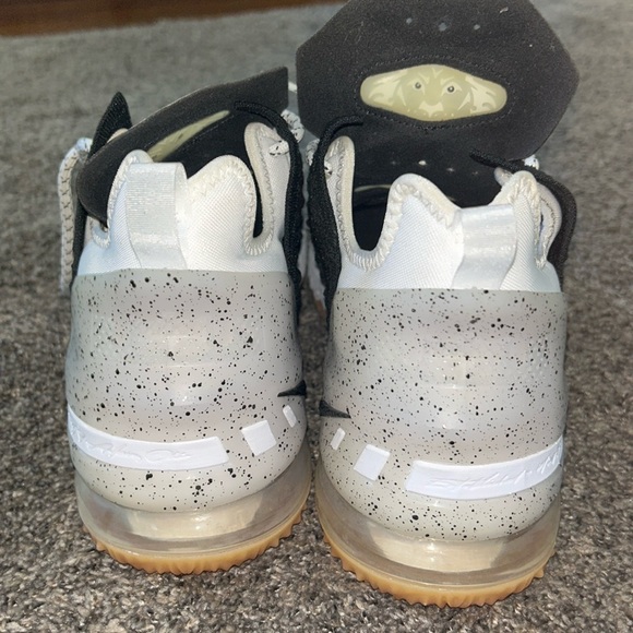 Lebron 18 Black White and Gum - Picture 4 of 5